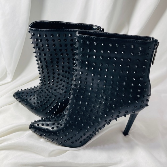 Cape Robbin Black Studded Noir Power Boots Size 7.5 - Picture 2 of 9